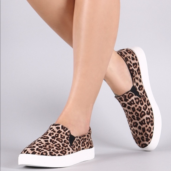 LAST 5.5 Leopard slip on sneakers 🤩 HP - Picture 8 of 8